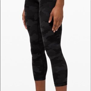 Lululemon Align crop 23